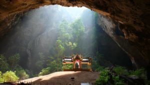 Hua Hin Phraya Nakhon Cave - Thailand rondreis Around The World Travel